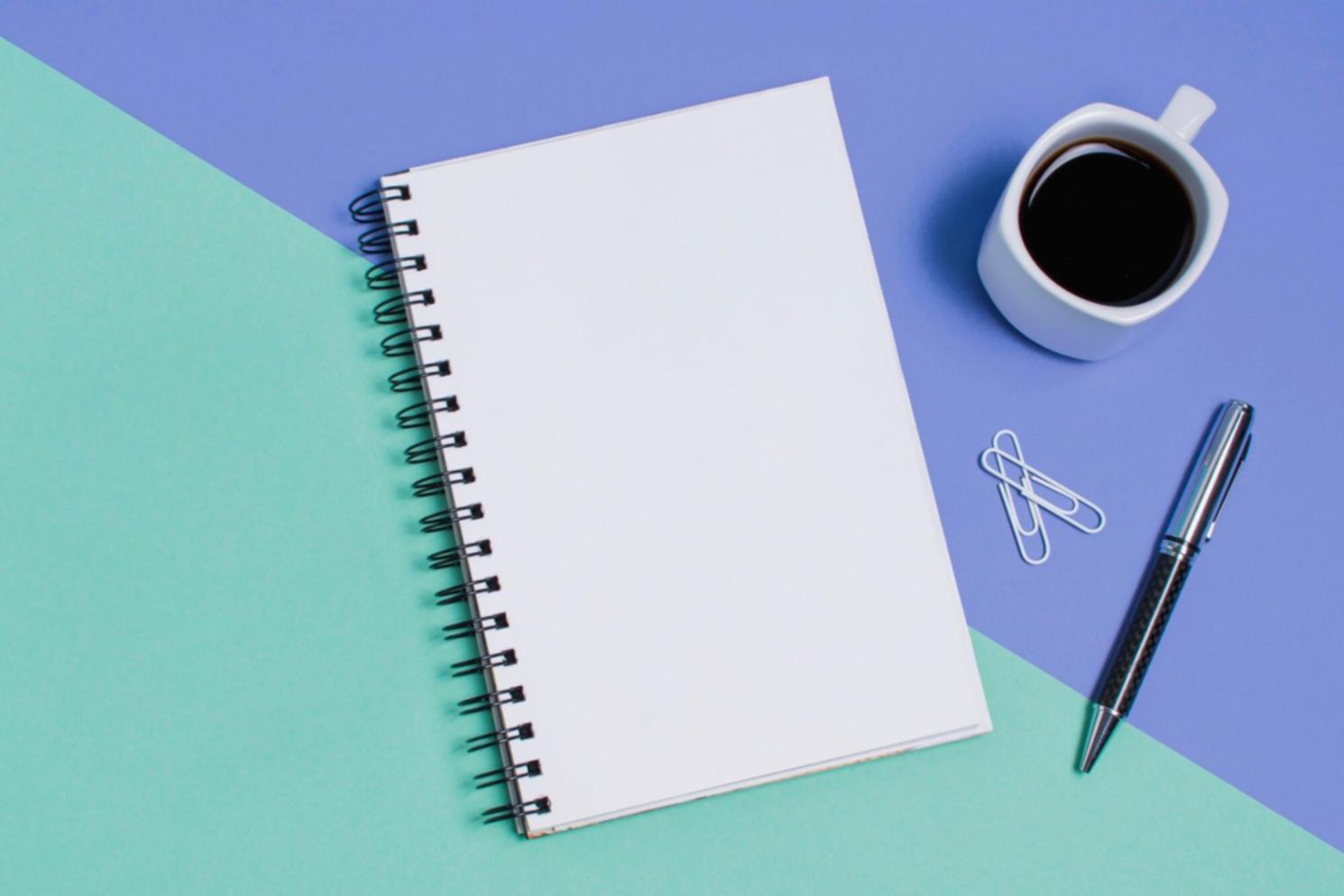 Sessione di studio collaborativo dove i partecipanti utilizzano tecniche di memorizzazione visiva